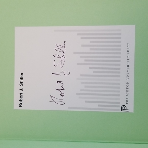 Narrative Economics Book by Robert J. Shiller Autographed by author. - Picture 5 of 7